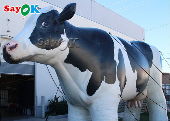 تنفخ شخصيات الرسوم المتحركة البلاستيكي القشرة تنفخ البقرة الحليبية للزينة المزرعة